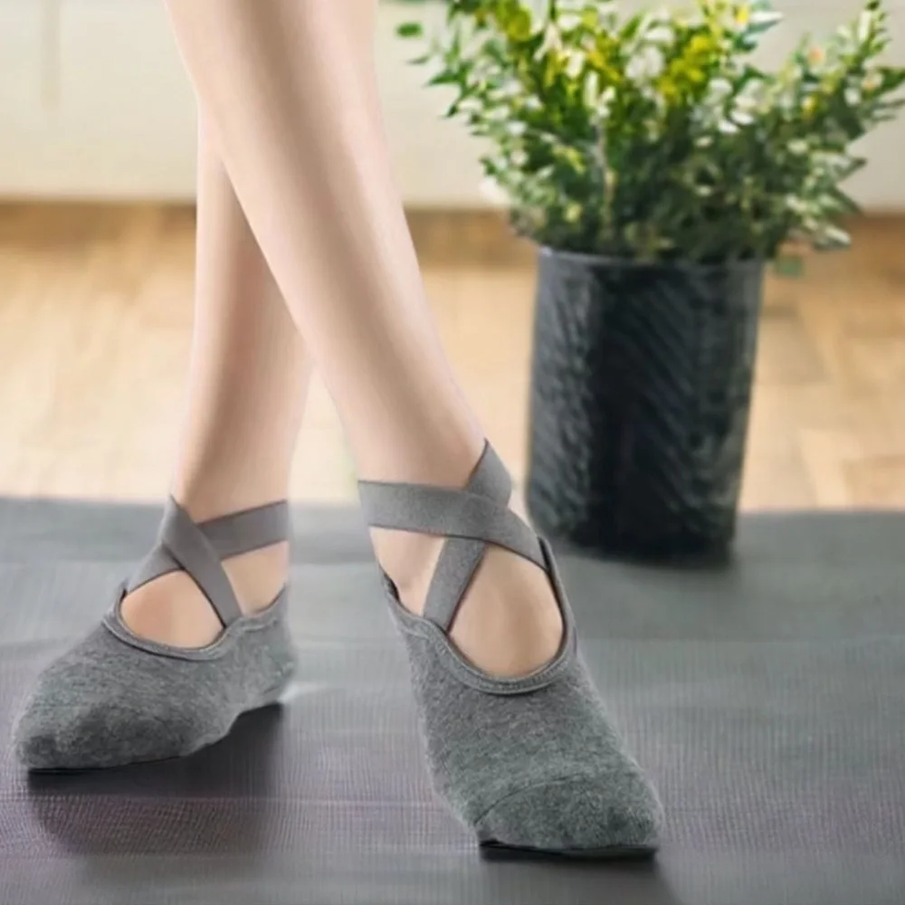 YOGA SOCKS WITH NON SLIP GRIPS COTTON PILATES SOCKS NON SKID PURE BARRE SOCKS